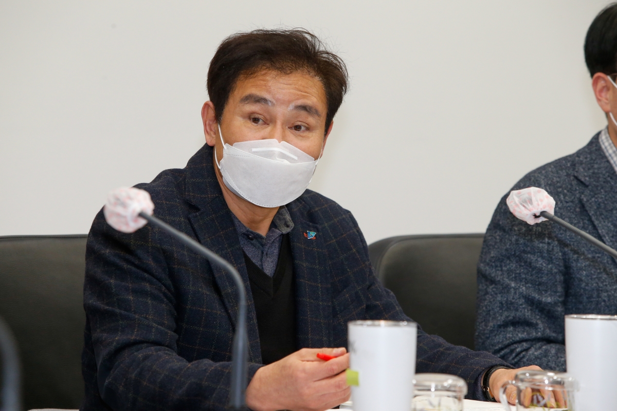 20230111-013[_P7U8767-제264회 임시회 기획행정위원회 조례안 심사활동.JPG