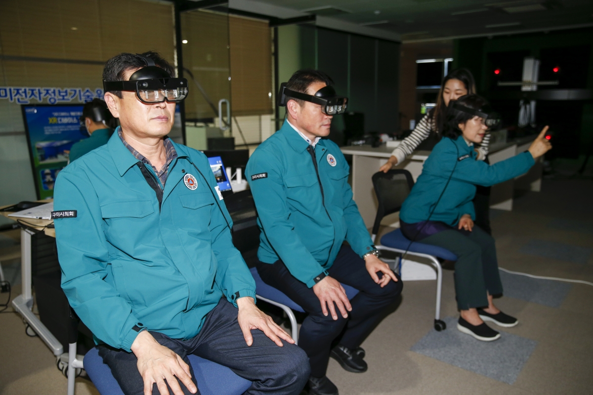 20230315-061[_P7U4998-1-제265회 임시회시 산업건설위원회 구미전자정보기술원 분원 현장방문.jpg