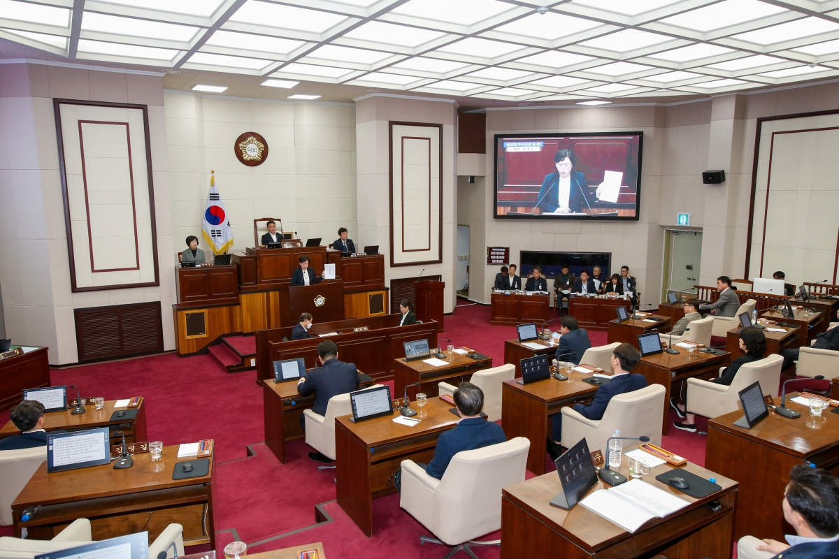 20230316-035[_P7U5222-제265회 임시회 제2차 본희의시 이지연 의원 구미시도시계획조례일부개정조례안 관련 반대토론.JPG