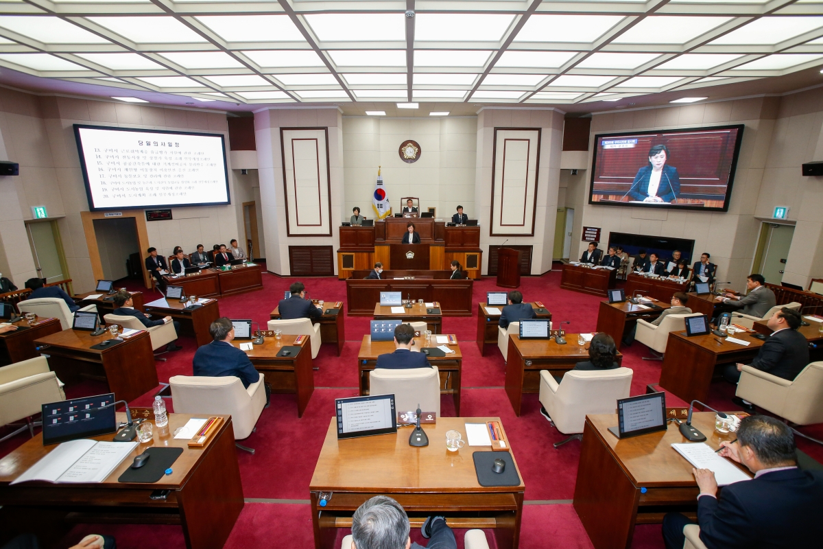 20230316-034[_P7U5217-제265회 임시회 제2차 본희의시 이지연 의원 구미시도시계획조례일부개정조례안 관련 반대토론.JPG