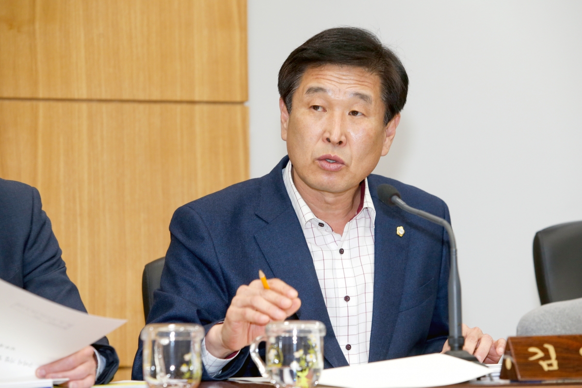 20230413-059[_P7U7723-제266회 임시회 산업건설위원회 조례안 심사활동.jpg