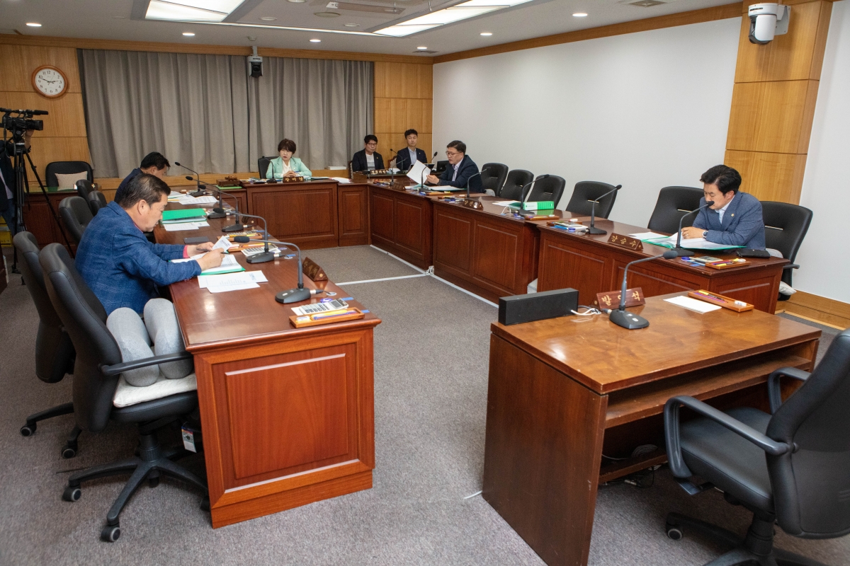 20230509-051[IMG_4870-의원연구단체 농, 축산 환경개선 연구회 정책간담회.JPG