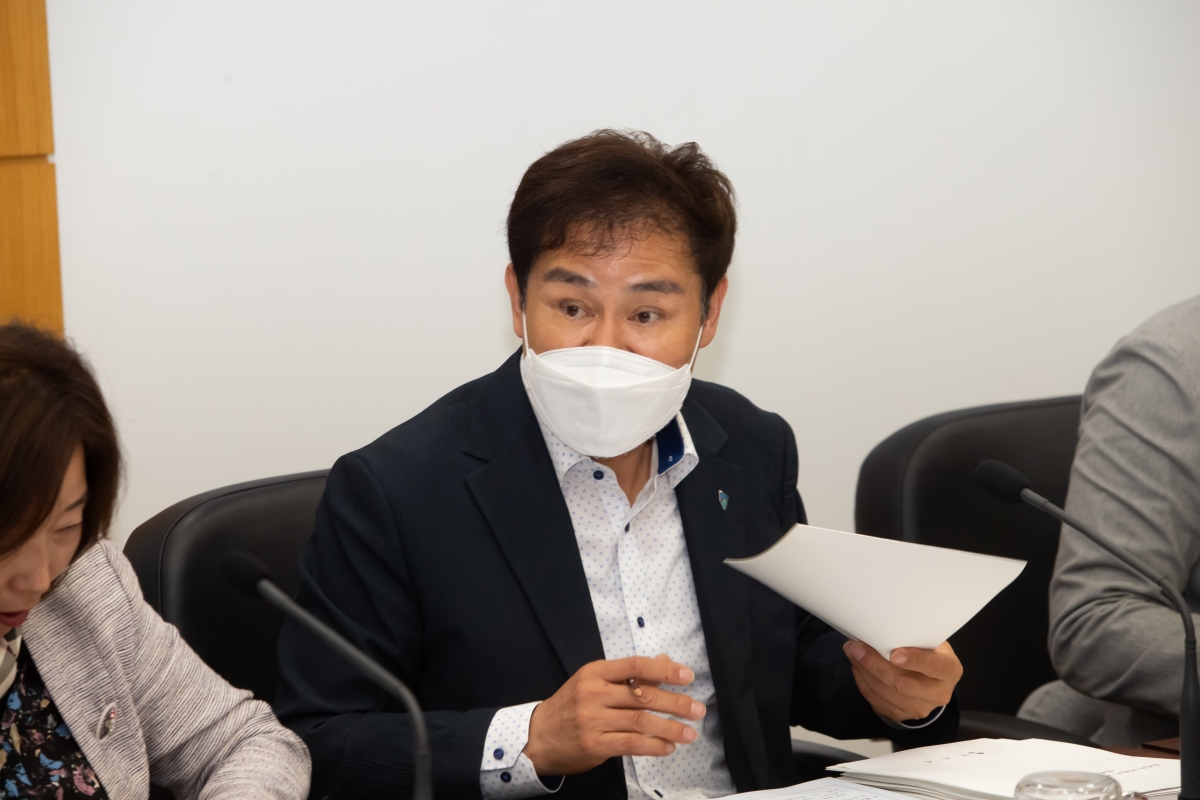 20230510-024[_P7U1131-제267회 임시회 기획행정위원회 조례안 심사활동.JPG