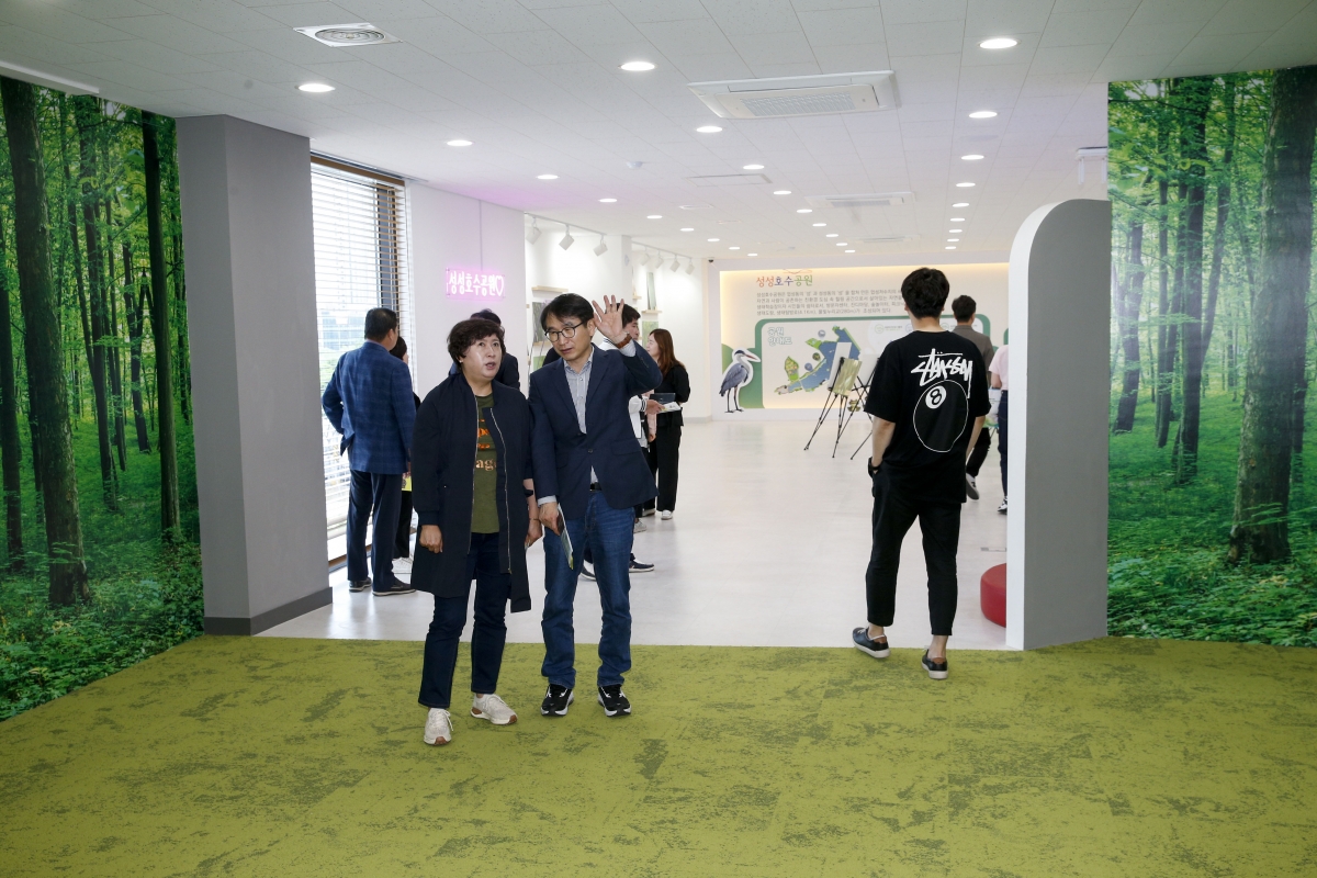 20230512-046[_P7U1416-1-제267회 임시회시 산업건설위원회 충남 천안시 성성호수공원 비교견학.jpg