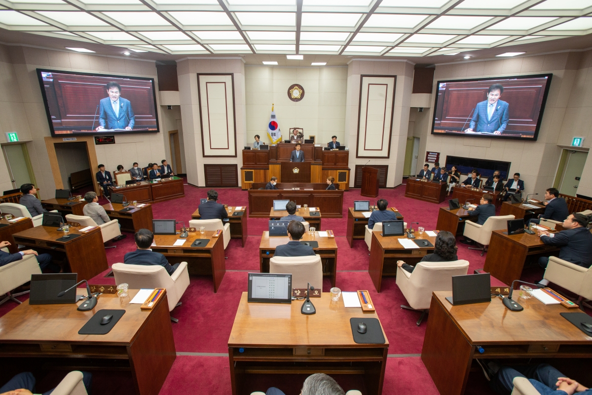 20230602-010[_P7U3377-제268회 정례회 제1차 본회의시 김재우 의원 5분 자유발언.JPG