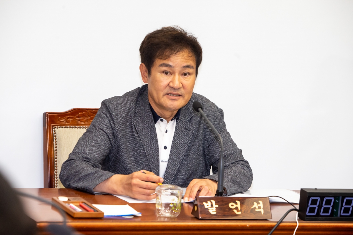 20230605-027[_P7U4195-제268회 정례회 기획행정위원회 조례안 심사활동.JPG