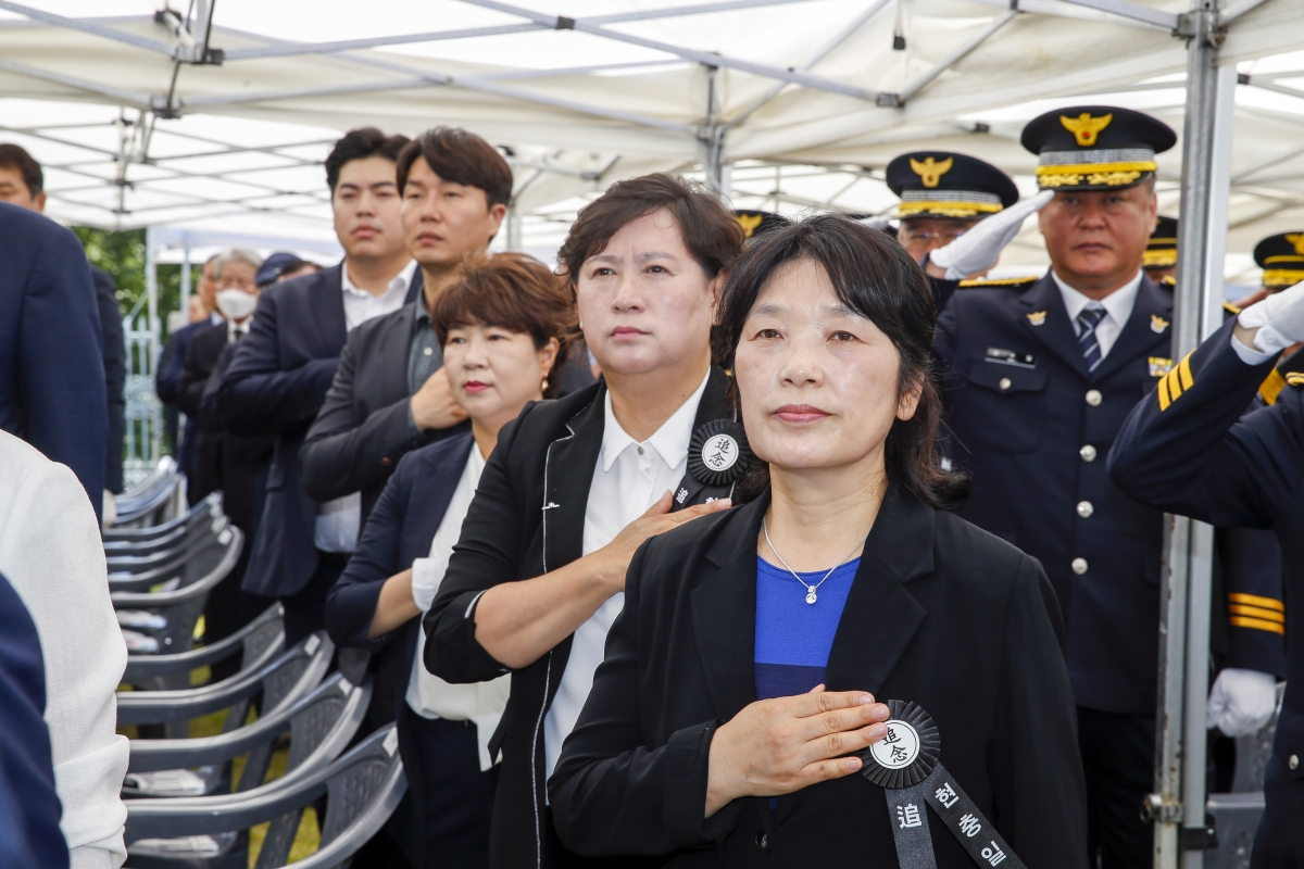 20230606-018[_P7U4312-1-제68회 현충일 충혼탑 추념.jpg