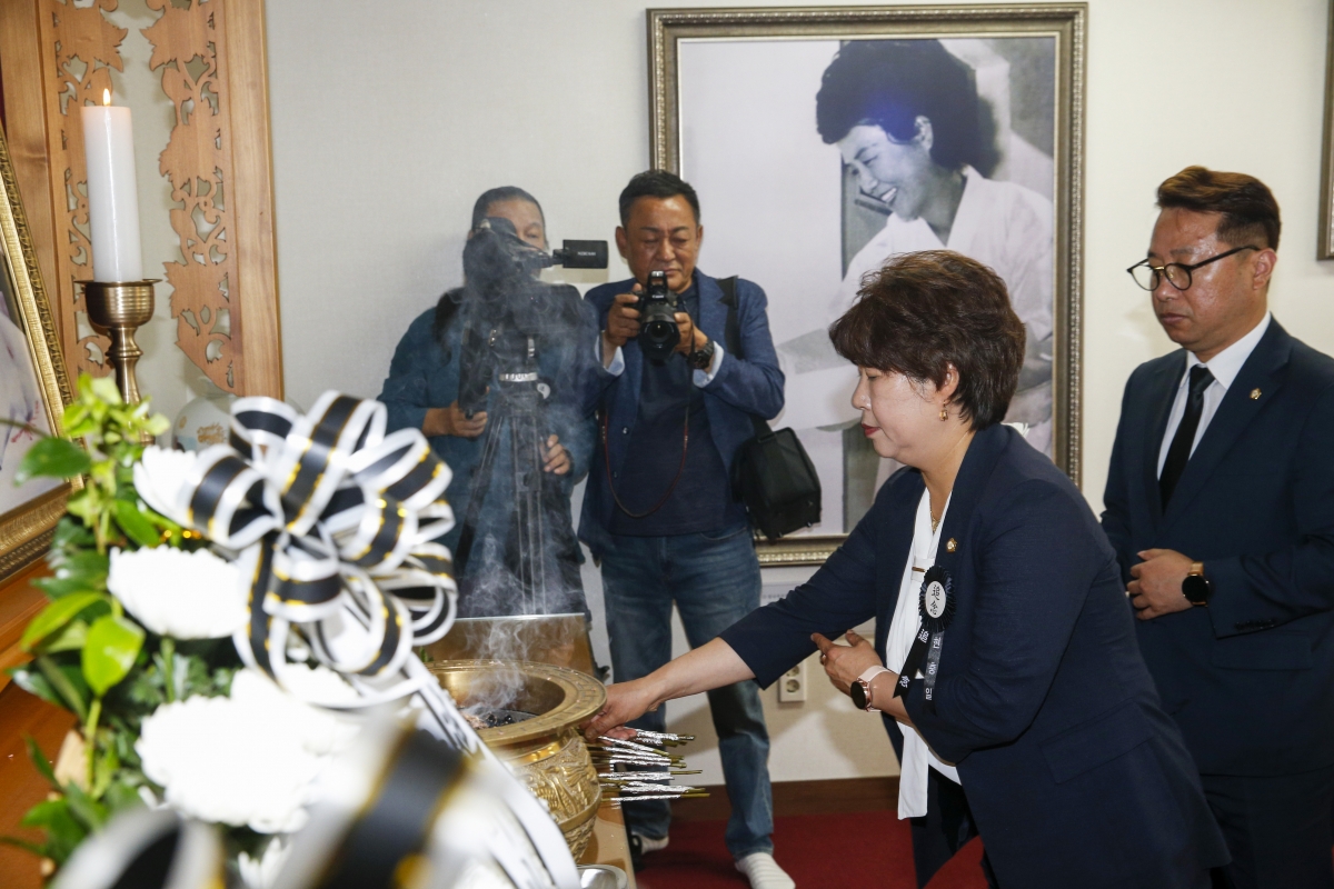 20230606-098[_P7U4466-1-제68회 현충일 박정희대통령 생가 추념.jpg