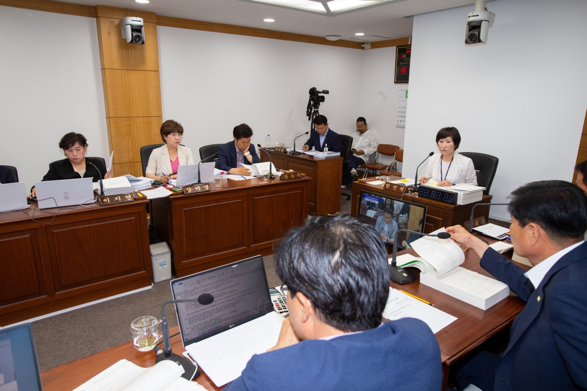 20230607-062[_P7U4669-제268회 정례회 산업건설위원회 소관 2023년도 행정사무감사 활동.JPG