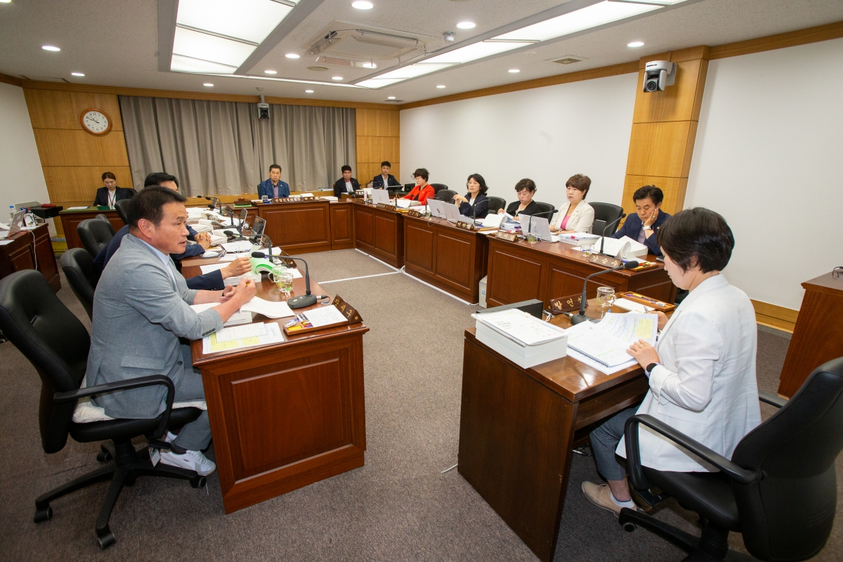 20230607-058[_P7U4666-제268회 정례회 산업건설위원회 소관 2023년도 행정사무감사 활동.JPG