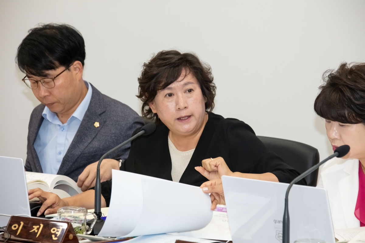 20230621-016[IMG_5559-제268회 정례회 예산결산특별위원회 2022회계연도 세입·세출 결산 승인안 심사활동.JPG