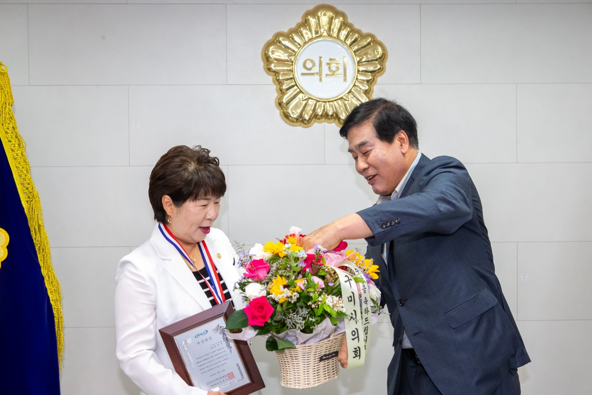 20230706-057[_P7U7842-사단법인 전국지역신문협회 의정대상 수상.JPG