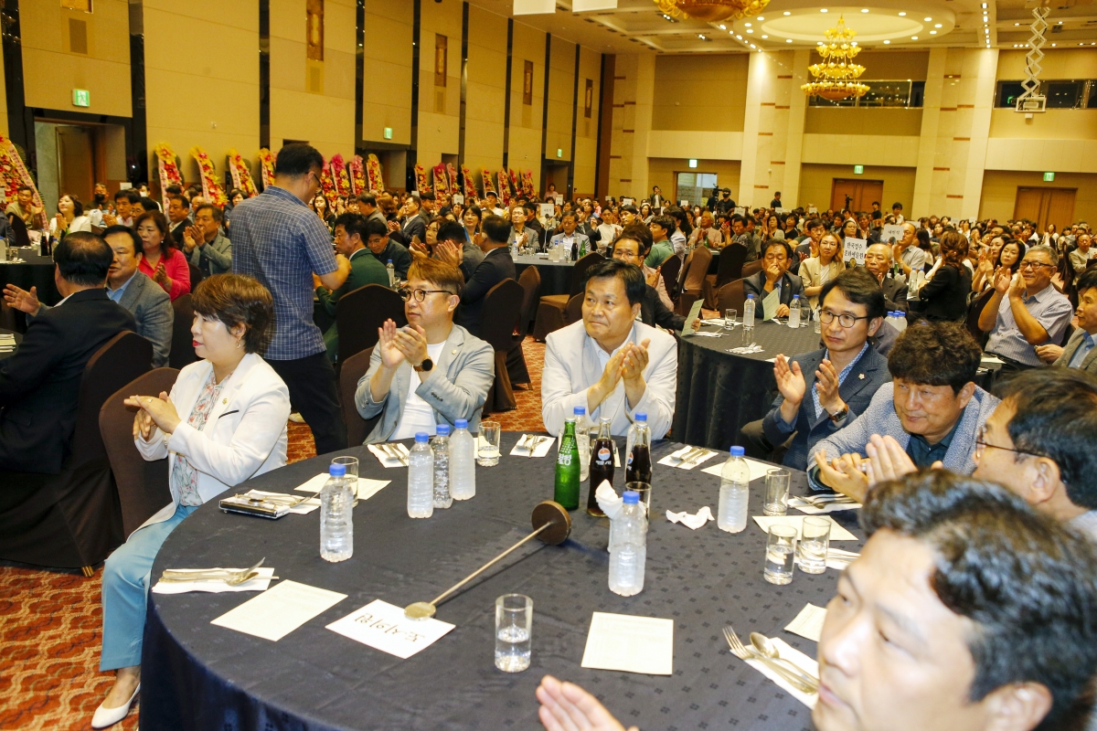 20230711-051[_P7U8491-1-제11대 구미시새마을회 하준호 회장 취임식.jpg