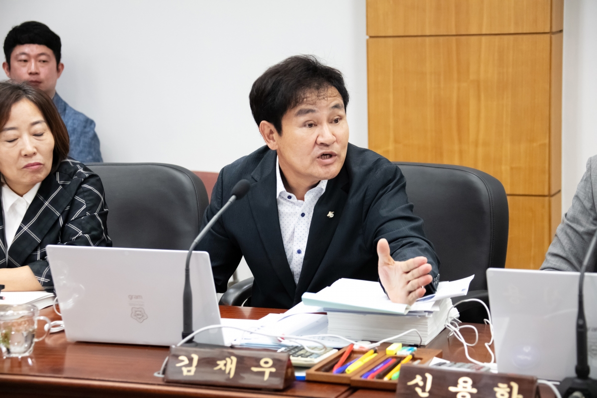 20231017-029[IMG_6976-제271회 임시회 기획행정위원회 조례안 심사활동.jpg