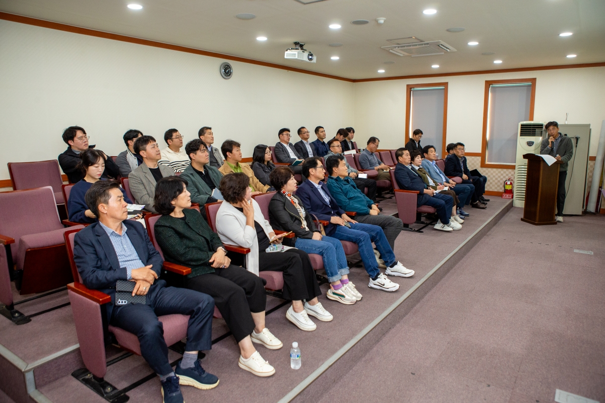 20231023-050[_P7U5407-제271회 임시회 산업건설위원회 울산광역시 교통관리센터 비교건학.jpg