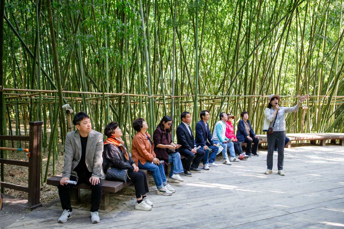 20231024-023[_P7U5726-제271회 임시회 산업건설위원회 울산광역시 태화강 국가정원 비교건학.jpg