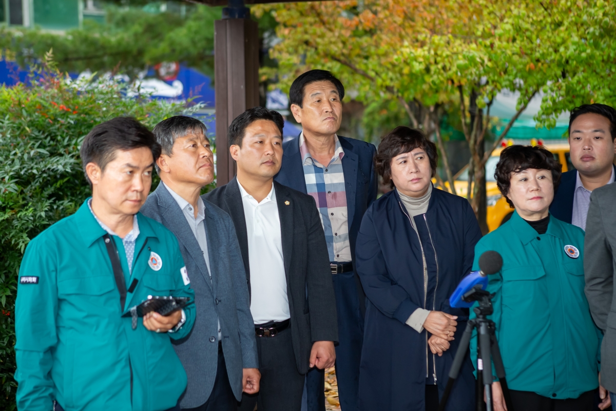 20231106-003[_P7U7897-신공항이전지원특별위원회 소음실사를 위한 대구광역시 동구 아라어린이공원 부근 현장 방문.jpg