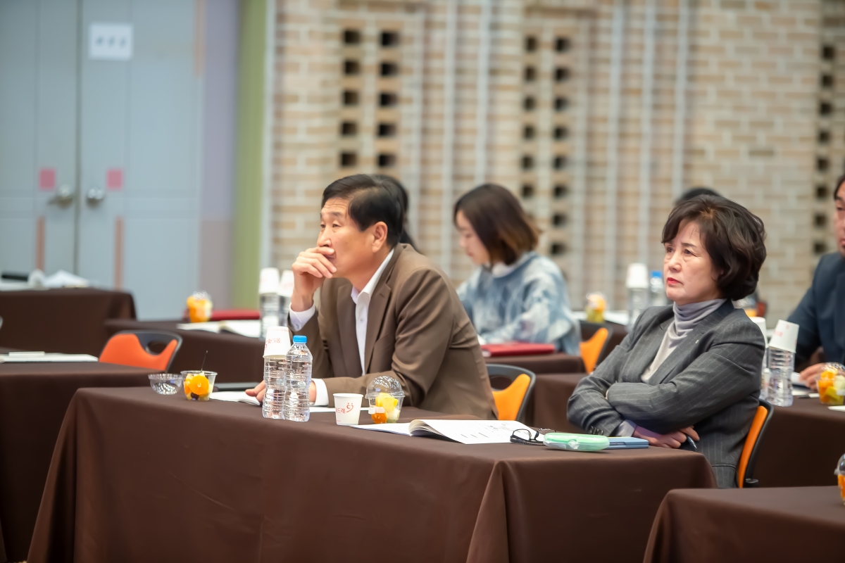 20231110-060[_P7U8444-구미시의회 민간위탁사무의 이해 및 관리방안 특강.jpg