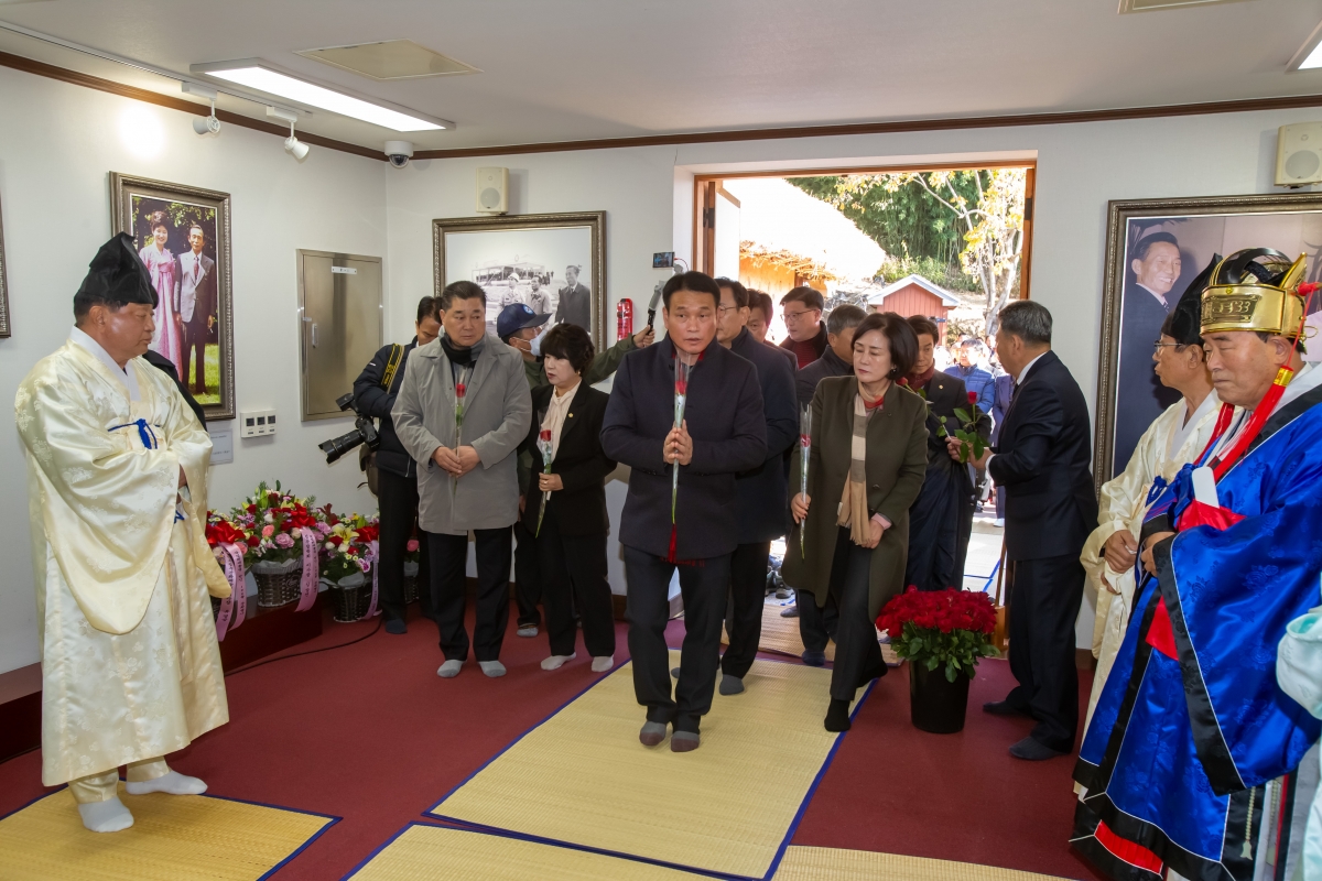 20231114-012[_P7U8554-박정희대통령 탄신 106돌 문화행사.jpg