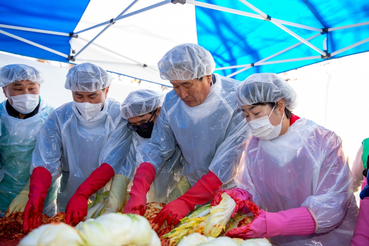 20231122-036[_P7U0085-구미시새마을부녀회 2023 사랑의 김장나누기.jpg