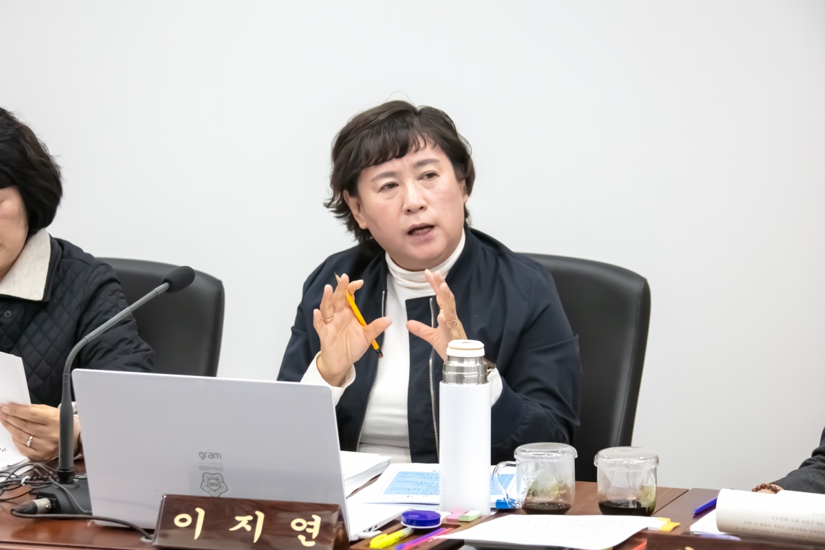 20231128-048[IMG_8115-제272회 제2차 정례회시 산업건설위원회 조례안 심사활동.jpg