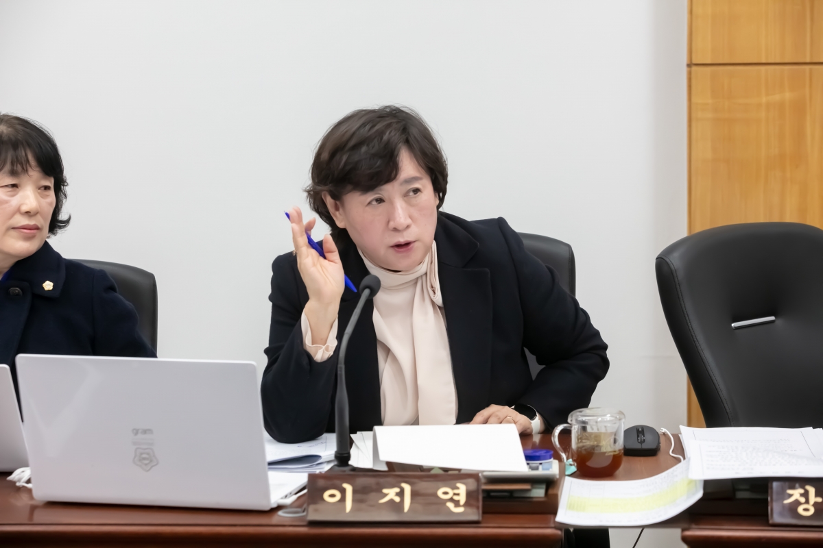 20240117-059[IMG_9143-제273회 임시회 산업건설위원회 조례안 심사활동.jpg