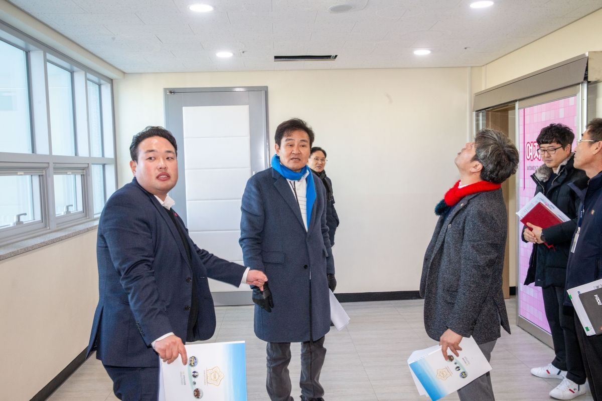 20240122-088[_P7U0267-제273회 임시회시 기획행정위원회 들성생활체육센터 현장방문.jpg