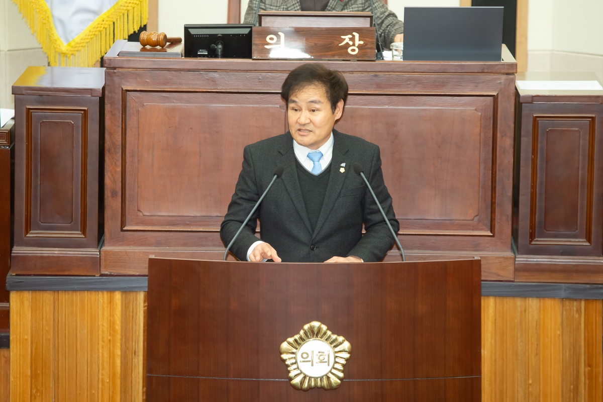 20240304-018[_P7U3225-제274회 임시회 제1차 본회의시 김재우 의원 5분 자유발언.jpg