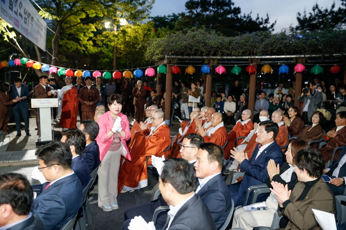 20240412-022[_P7U5761-1-불기 2568년 부처님 오신 날 봉축탑 점등식.jpg