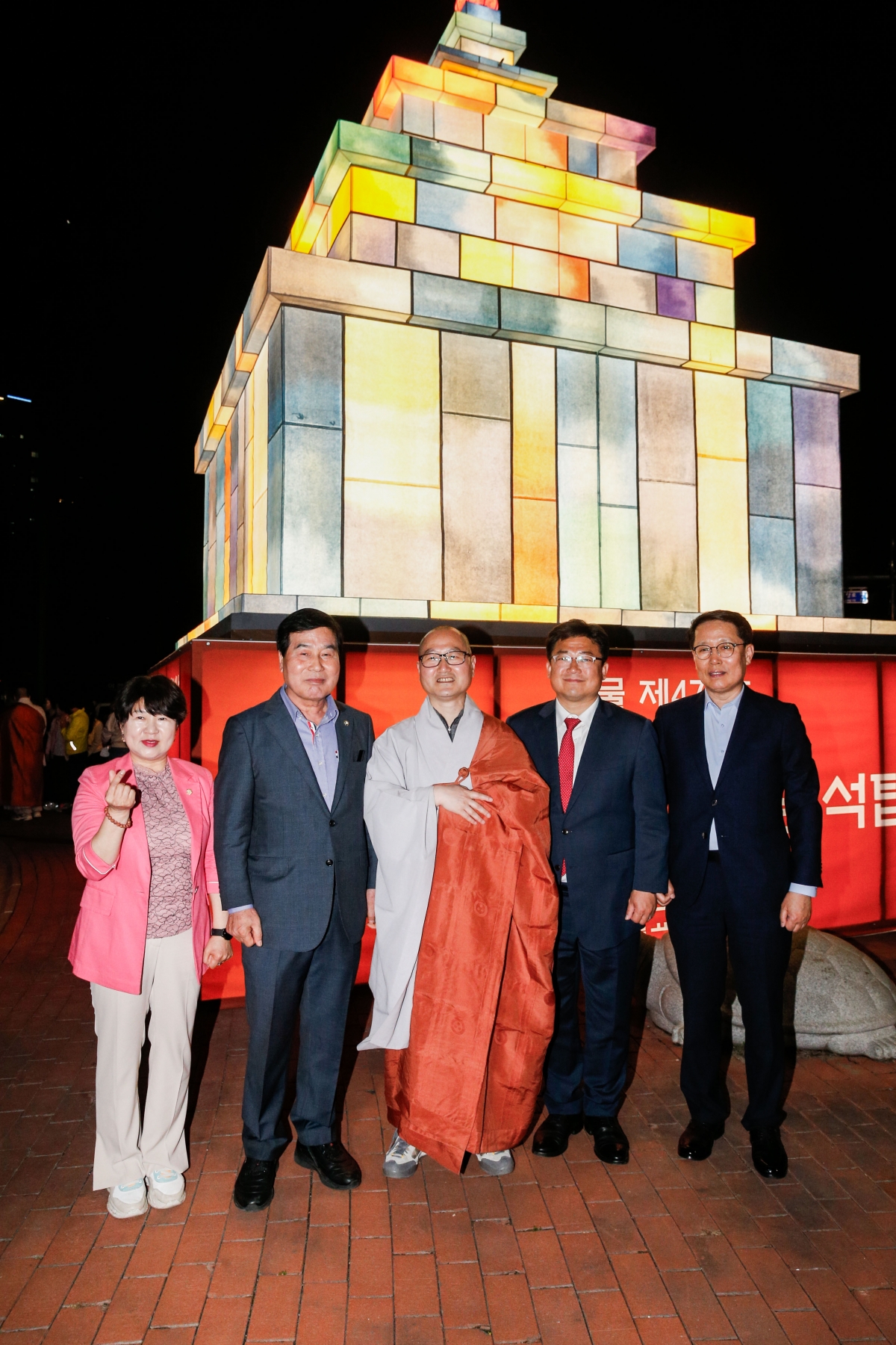 20240412-056[_P7U5886-1-불기 2568년 부처님 오신 날 봉축탑 점등식.jpg