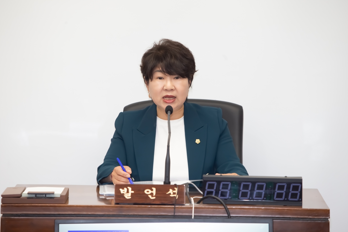 20240416-048[_P7U6102-제275회 임시회 산업건설위원회 소관 조례안 심사 및 2024년도 행정사무감사계획서 작성.jpg