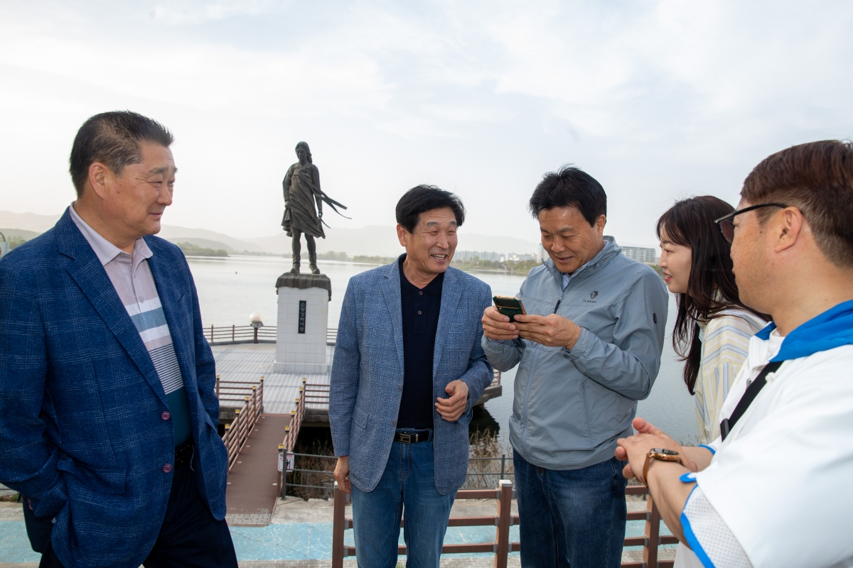 20240417-126[_P7U6491-제275회 임시회시 산업건설위원회 춘천시 소양강 스카이워크 비교견학-1일차.jpg