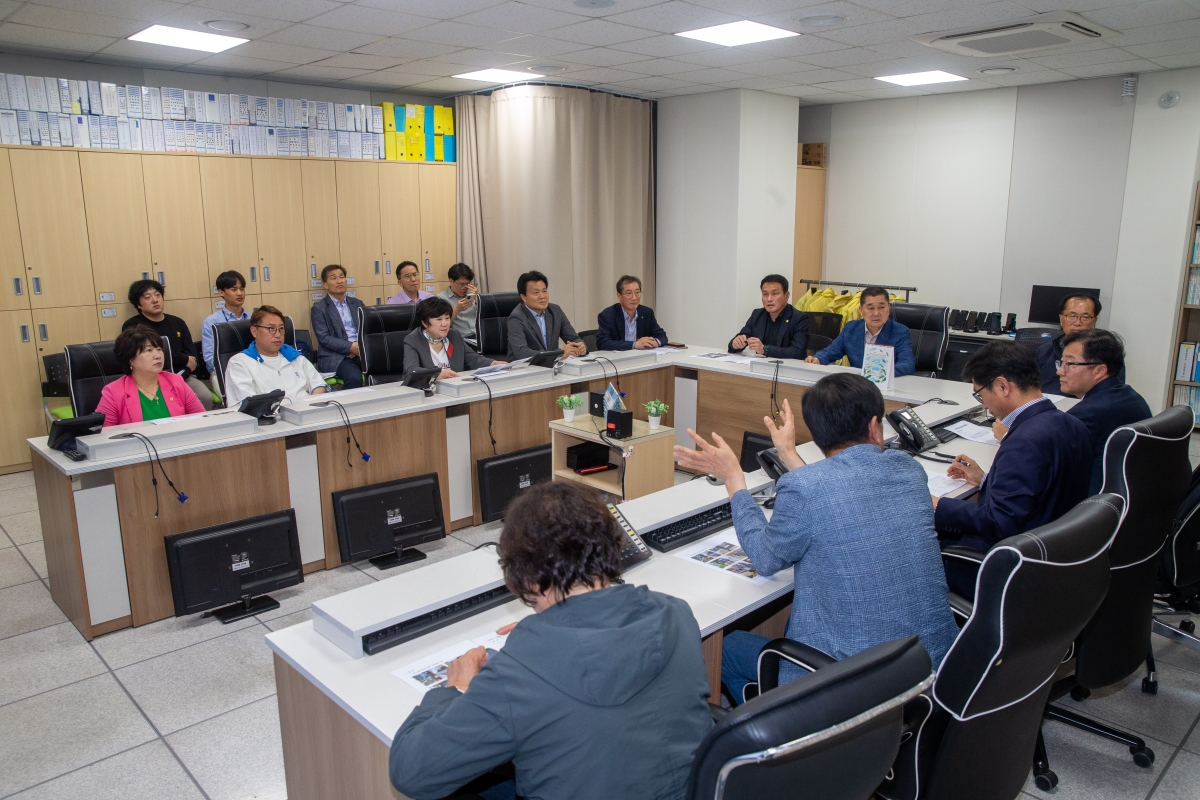 20240417-055[_P7U6272-제275회 임시회시 산업건설위원회 춘천시 버스정보시스템(BIS) 비교견학-1일차.jpg