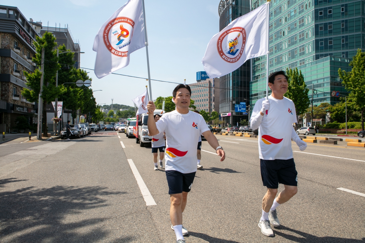 20240510-124[IMG_1459-제62회 경북도민체육대회 성화 출정식 및 성화 봉송.jpg