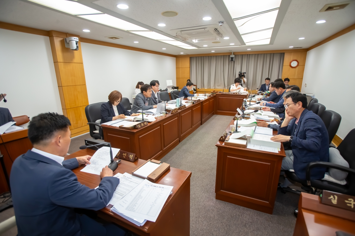 20240612-022[_P7U5143-제277회 제1차 정례회 기획행정위원회 소관 2024년도 행정사무감사 활동.jpg