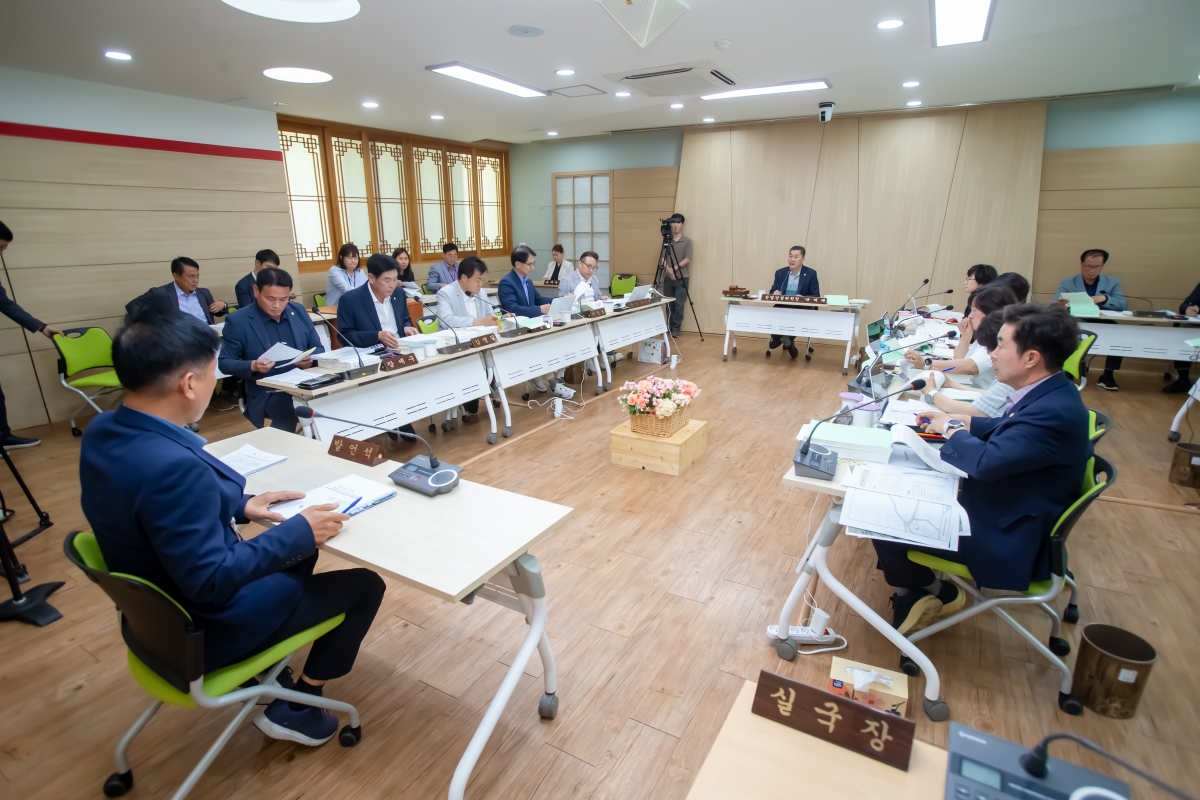 20240618-024[_P7U6033-제277회 제1차 정례회 산업건설위원회 선산출장소 2024년도 행정사무감사 활동.jpg