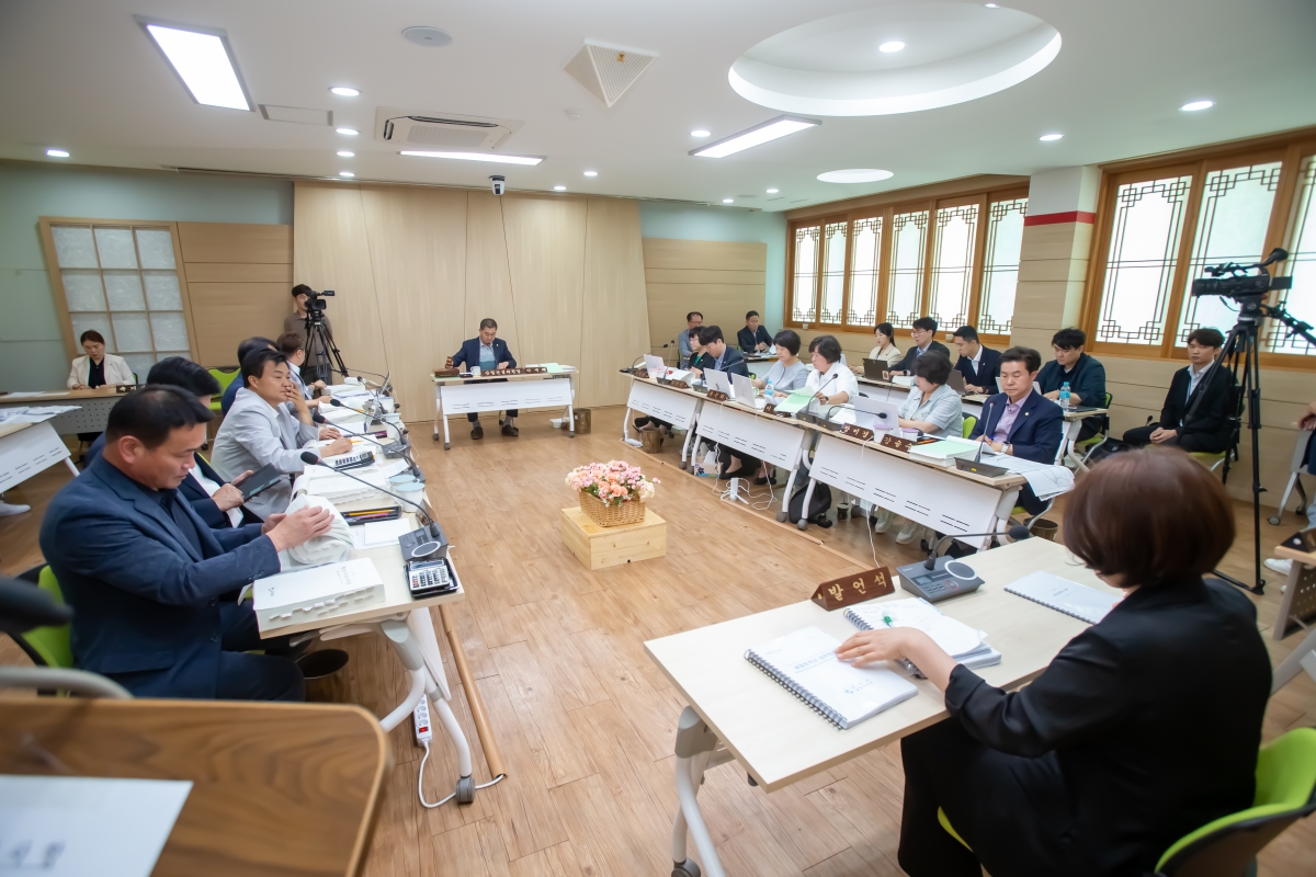 20240618-021[_P7U6028-제277회 제1차 정례회 산업건설위원회 선산출장소 2024년도 행정사무감사 활동.jpg