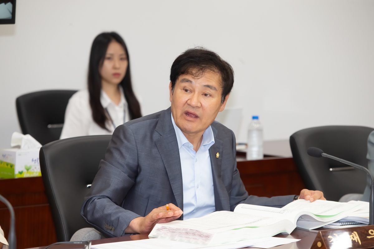 20240725-008[_P7U9663-제279회 임시회 제1차 의회운영위원회 2024년도 제1회 추가경정예산안 예비심사 활동.jpg