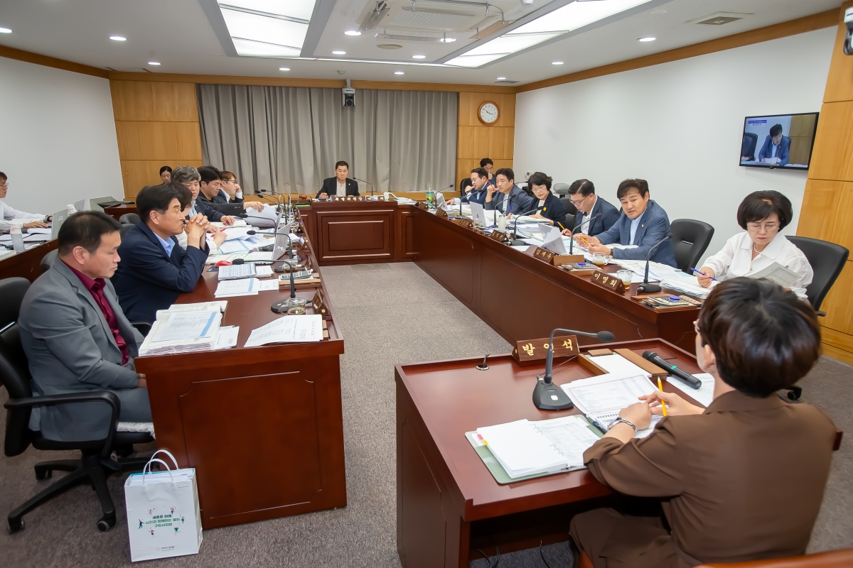 20240729-009[_P7U0058-제279회 임시회 예산결산특별위원회 2024년도 제1회 추가경정예산안 및 기금운용계획변경안 심사활동.jpg