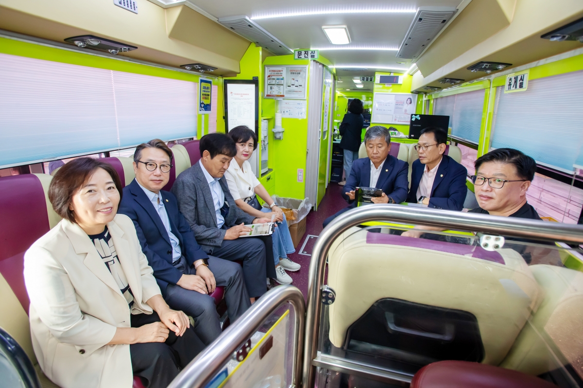 20240828-012[_P7U1789-구미시의회 사랑의 헌혈 캠페인 활동.jpg