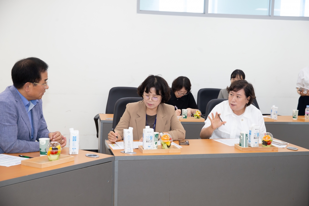 20240910-036[_P7U3879-제280회 임시회 기획행정위원회 구미대학교 산학협력단 아이돌봄지원센터 현장방문.jpg