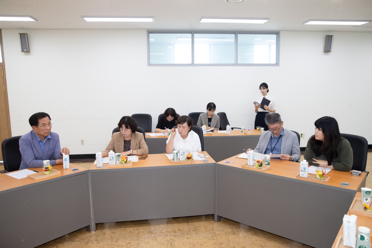 20240910-035[_P7U3877-제280회 임시회 기획행정위원회 구미대학교 산학협력단 아이돌봄지원센터 현장방문.jpg