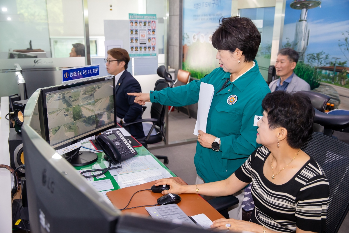 20240910-053[_P7U3931-제280회 임시회 기획행정위원회 구미시 통합관제센터 현장방문.jpg