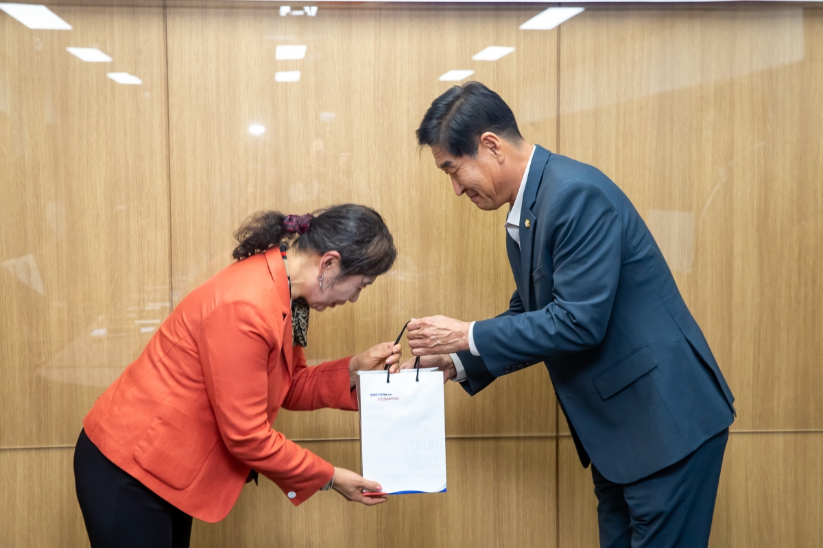 20241010-133[_P7U7663-의원연구단체 구미시 범죄예방 디자인연구회 경남 창원시 창원특례시의회 비교견학.jpg