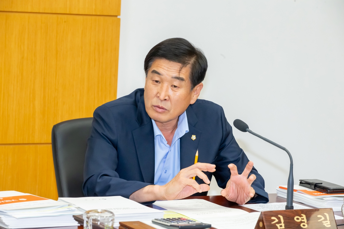 20241017-076[_P7U8413-제281회 임시회시 기획행정위원회 조례안 심사활동.jpg