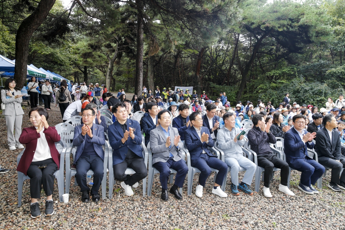 20241019-007[_P7U9040-1-2024 구미 냉산 역사탐방 숲길걷기.jpg