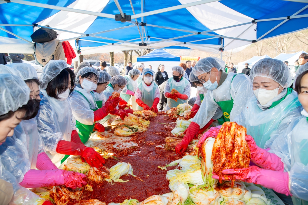 20241122-060[_P7U3900-2024 새마을부녀회 사랑의 김장 나누기.jpg