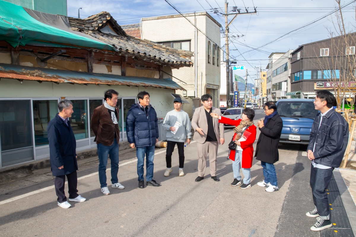 20241203-052[_P7U5639-제262회 정례회시 기획행정위원회 영덕군 뚜벅이마을 비교견학.jpg