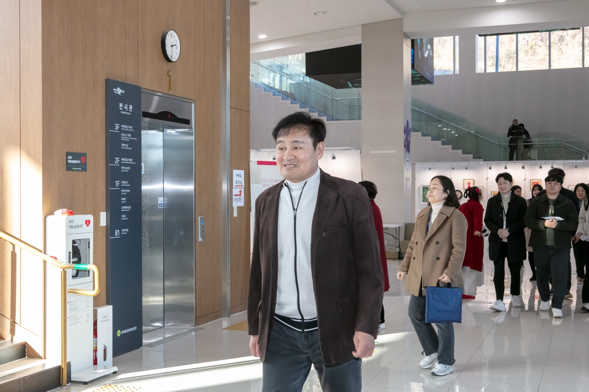 20241203-071[IMG_6194-제262회 정례회시 문화환경위원회 새마을운동테마공원 현장방문활동.jpg