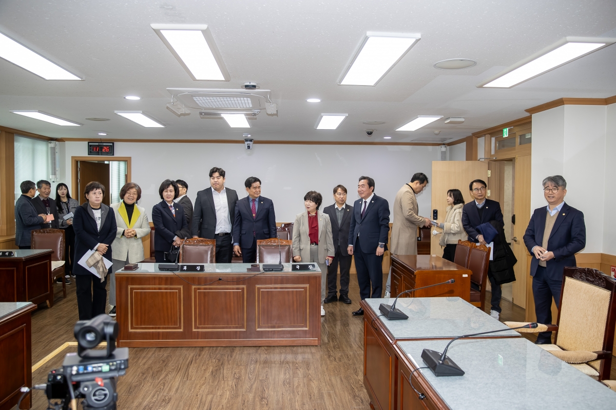 20250317-052[AMG_3668-제285회 임시회시 기획행정위원회 경주시의회 방문.jpg